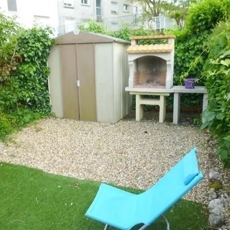 Proximite Centre Et Plage * Royan